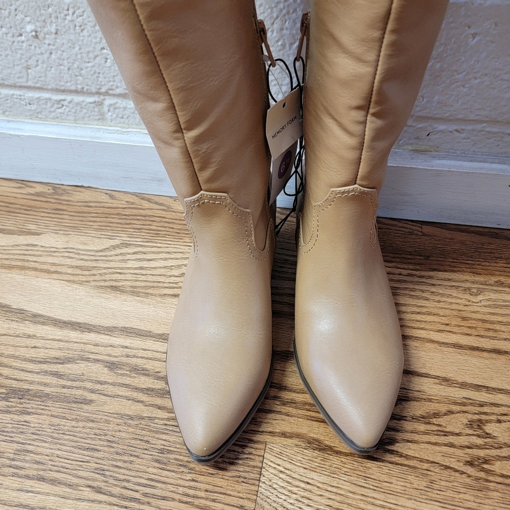 Universal Thread Boots - Picture 2 of 8